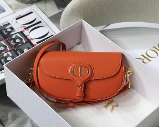 Dior M8013 22x13x5cm yz .