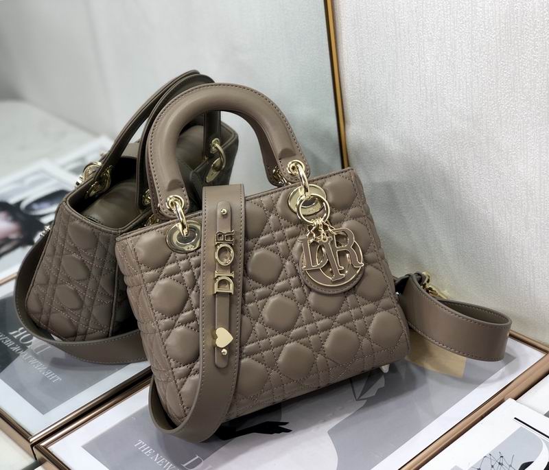 DIOR 2241 20cm yz3