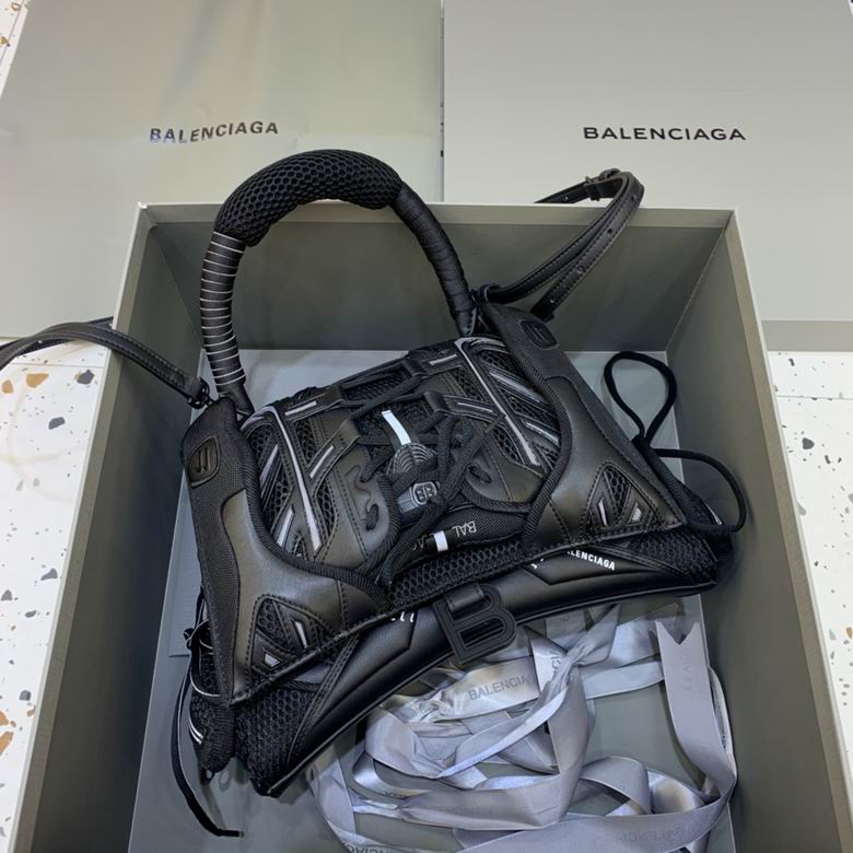 Balenciaga 30.5x33x12cm FY