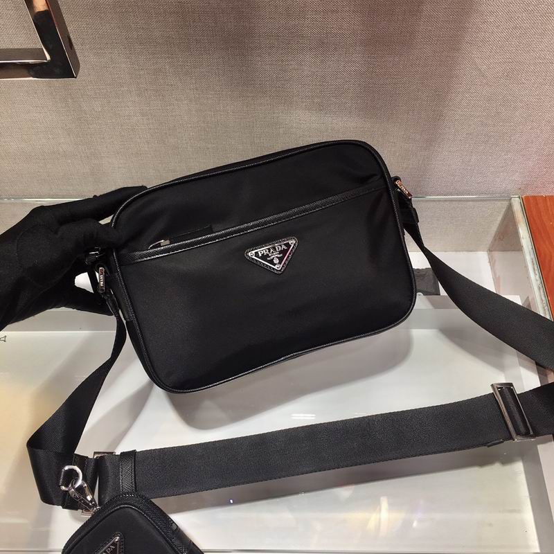Re-Nylon Saffiano 2VH048 23x16x7cm ap 20