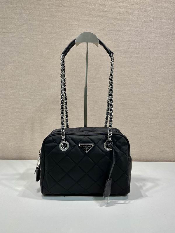 1BB903 26x19x11cm AP