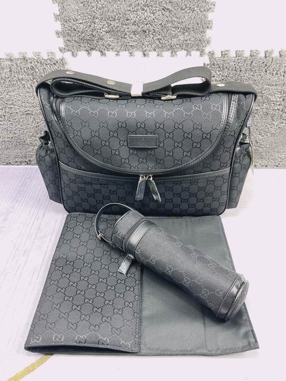 Gucci 42x30x15cm CX 4