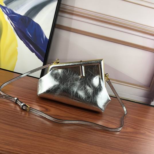 Fendi First 0856 26x18x9.5cm ww2色