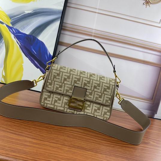 Fendi Baguette 0196 26x15x5cm ww3色