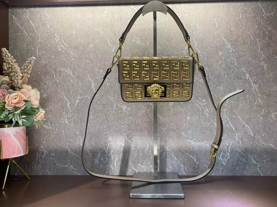 Gucci M-3XL 12yn09