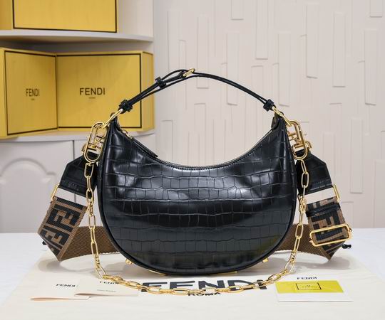 Fendi praphy 2196 29x24.5x10cm  ww