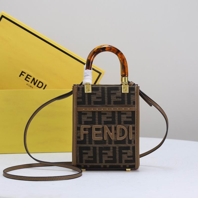 Fendi 7712啡色14.5x6x18cm ww