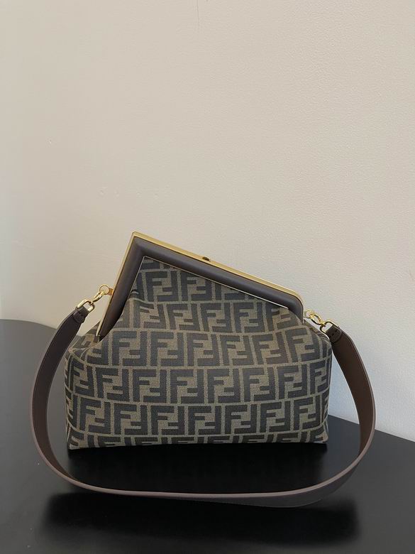 AD2112246 大32.5X15X23.5小26X9.5X18