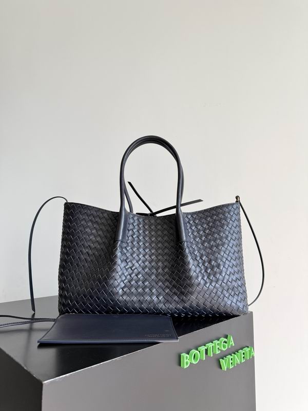817166 43x23x17.5cm T1