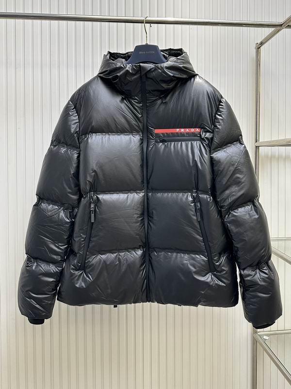 Prada 羽绒 0811