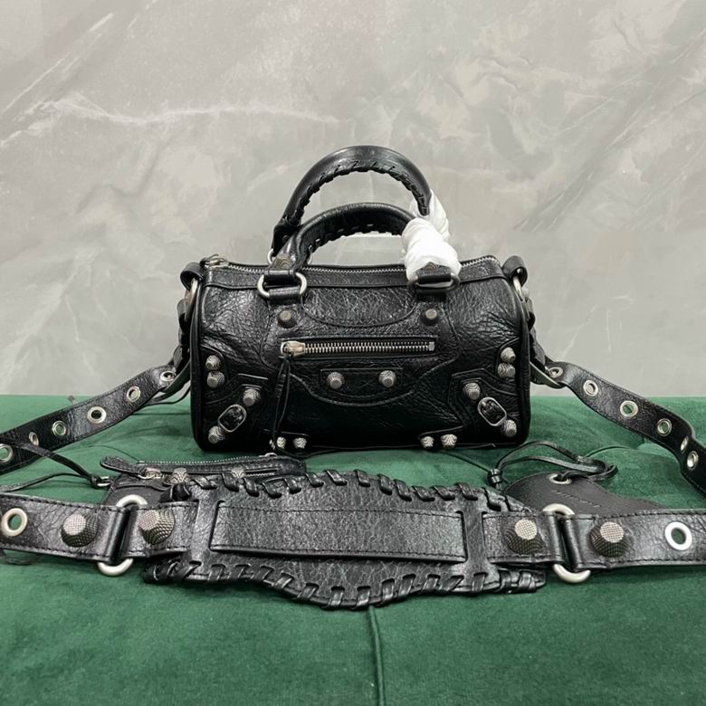 1687S 20X14X12cm GY