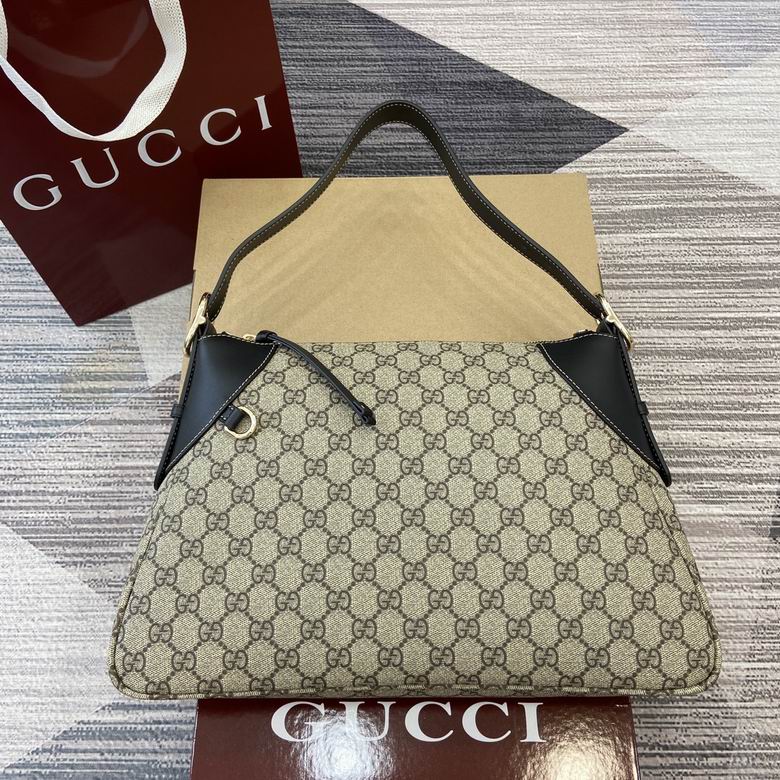 815217 36X23.5X7.5cm MP