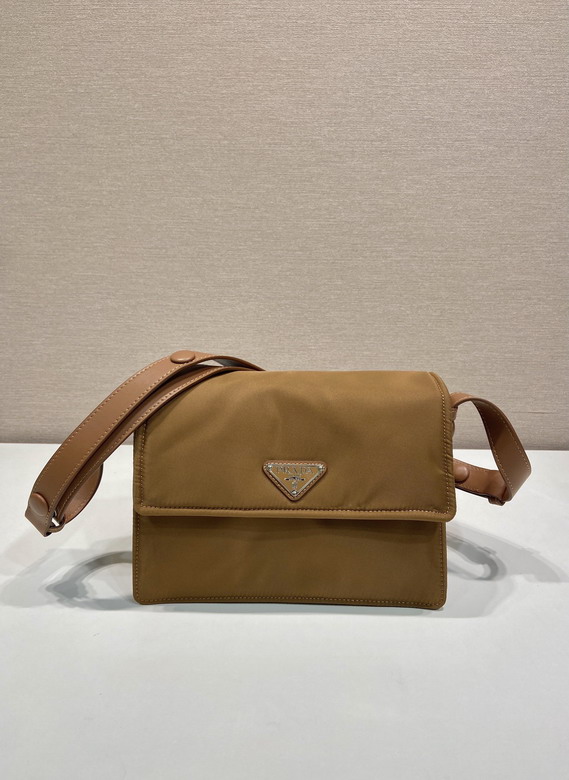 Prada 1BD258 23.5x18x11cm AP1