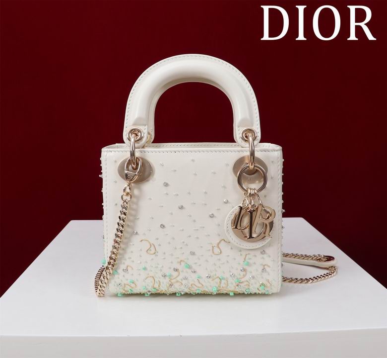 M05059 17X15X7cm HX