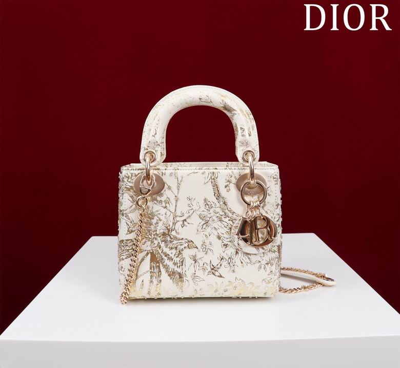 M050588 17X15X7cm HX