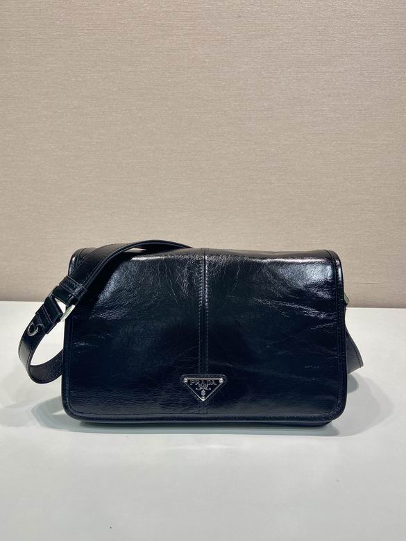 2VD073 30X20X11cm WP 4colour