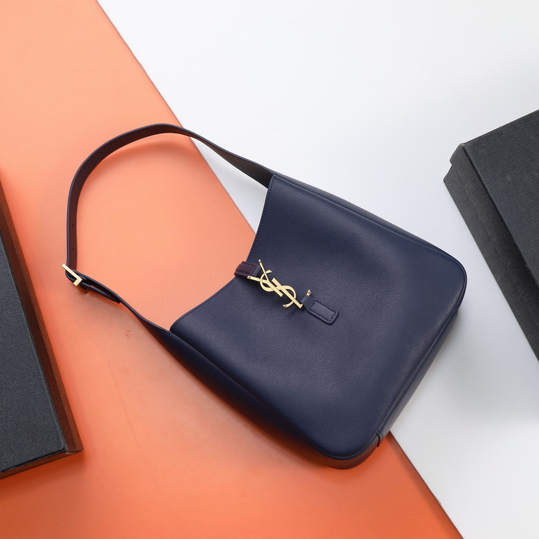 YSL Le 657230 24x24x10cm 8D8