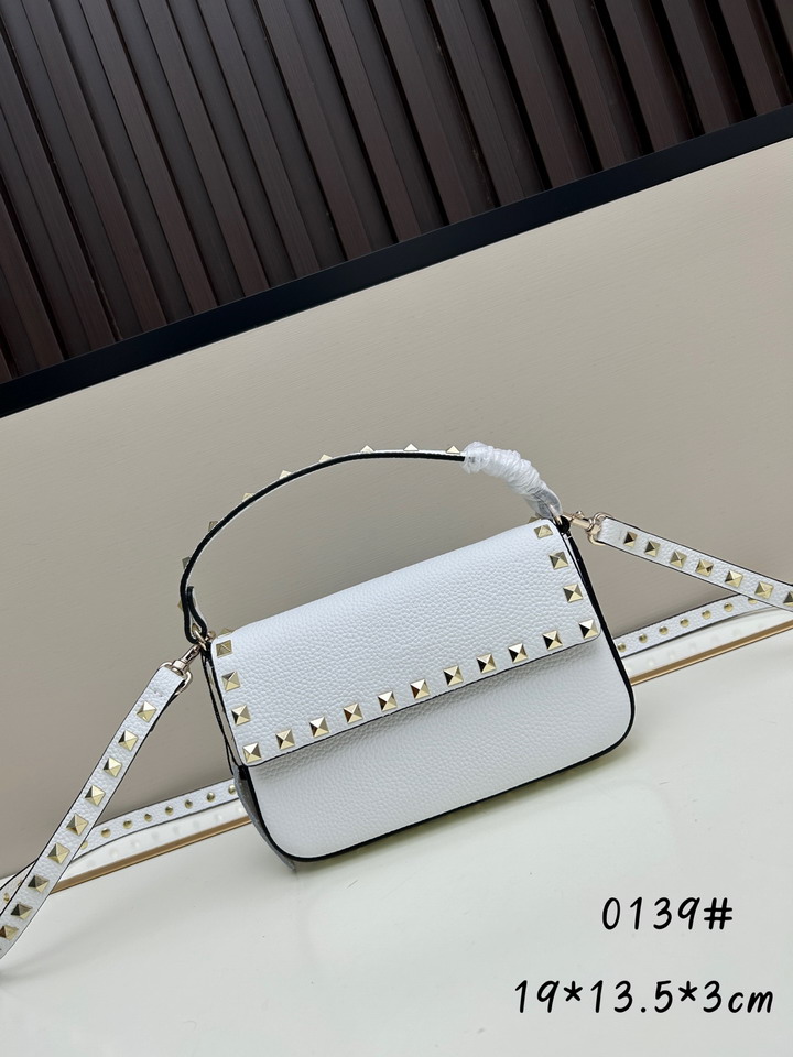Val 0139 19x13.5x3cm jj7