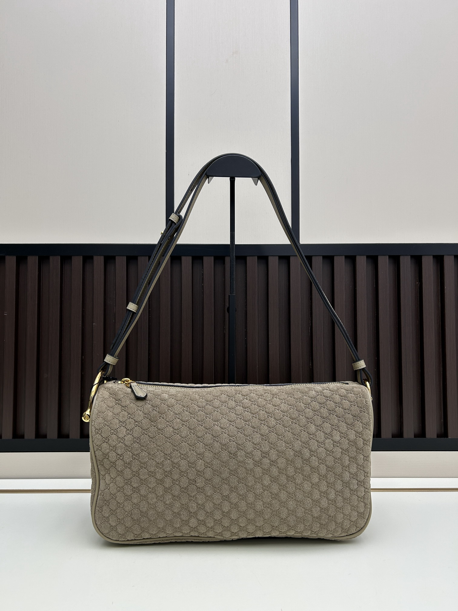GG 08933 31.5x17x12cm jj1