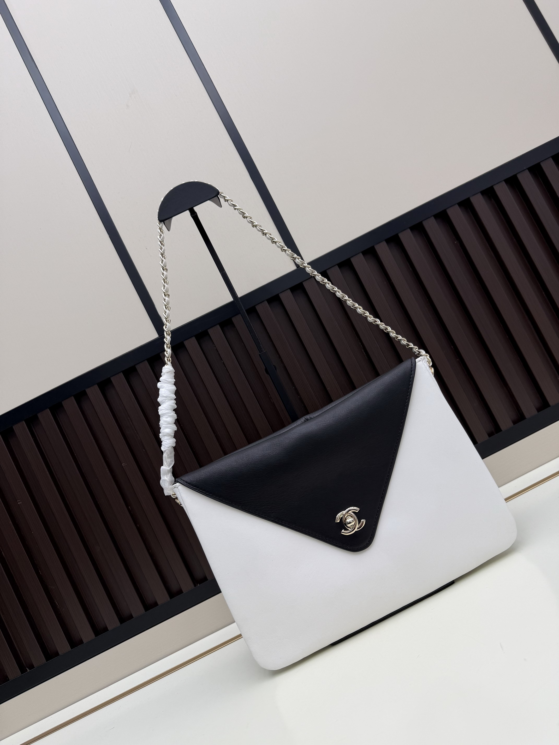 Chanel 1A027 29x21x5cm jj1