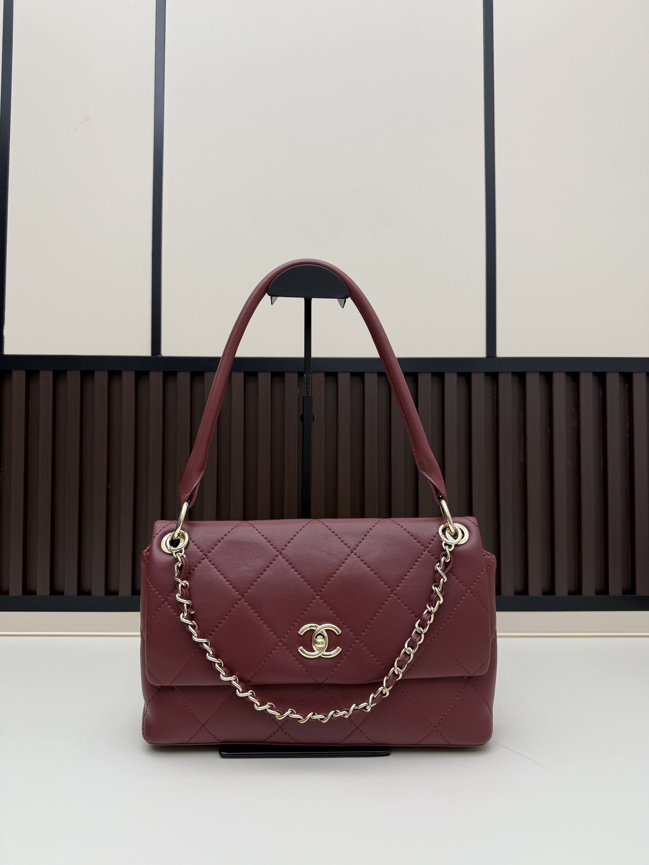 Chanel 09171 28x17x8cm jj1