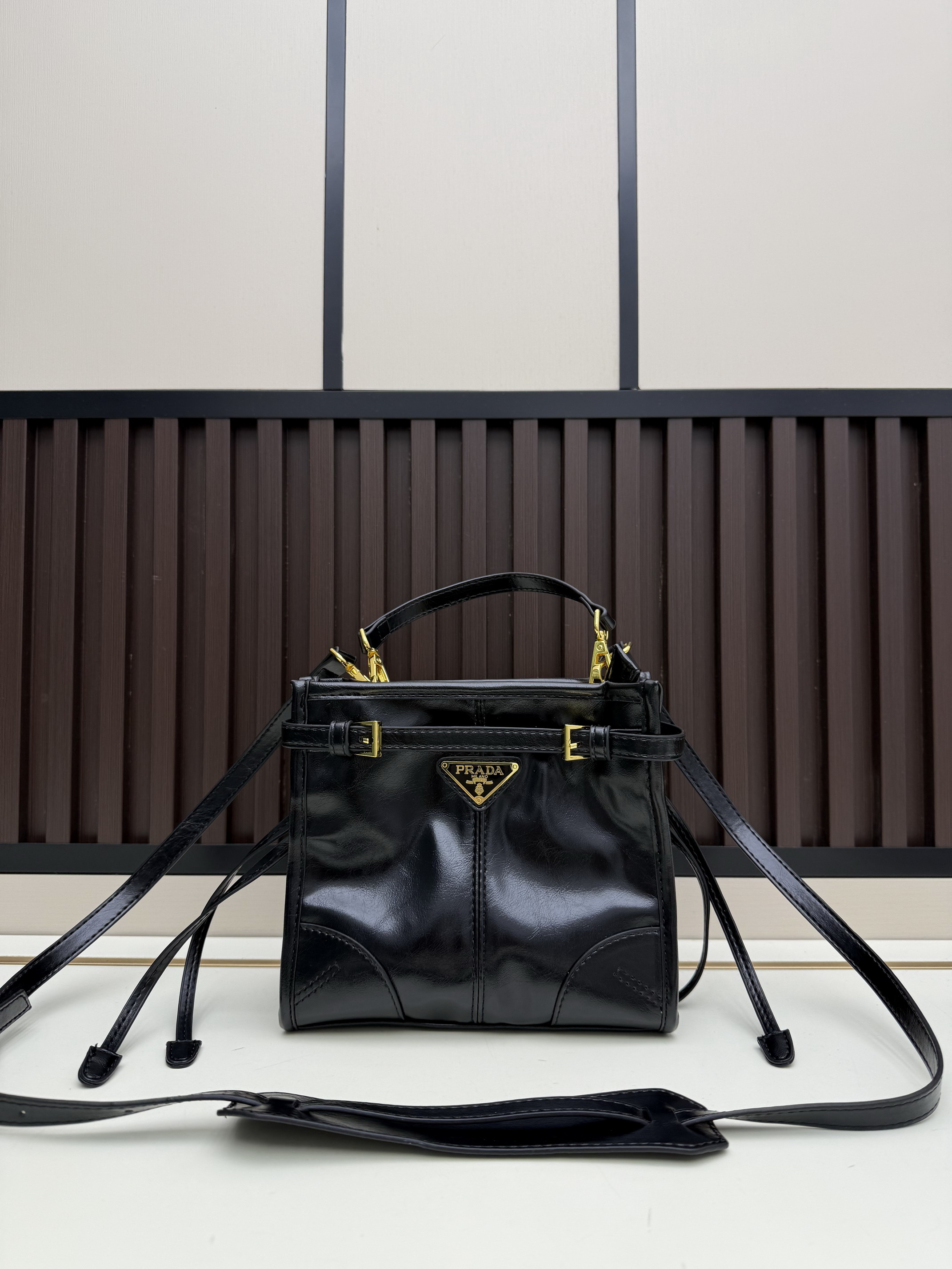 Prada Bonnie 2615 20x19x10cm jj