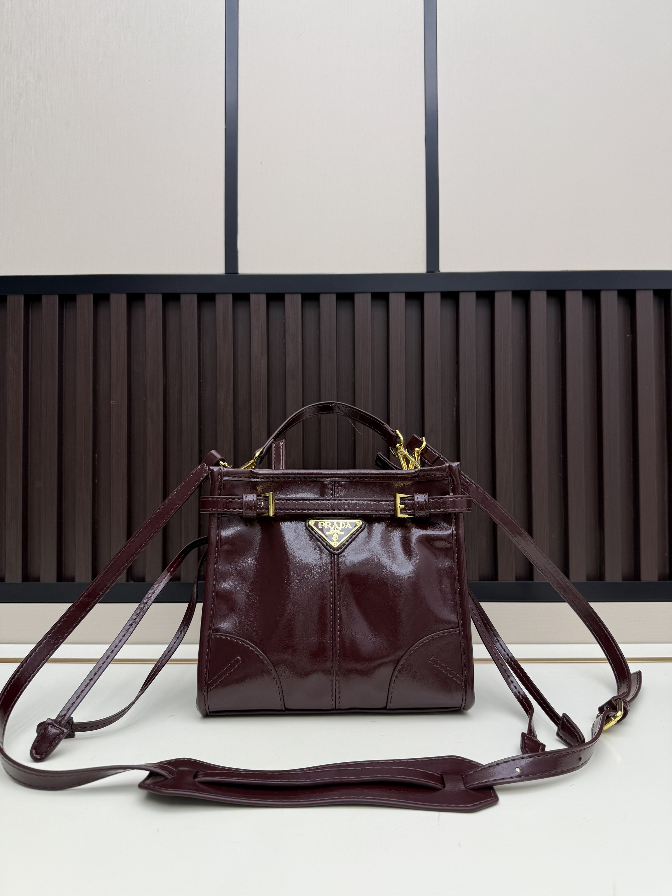 Prada Bonnie 2615 20x19x10cm jj1