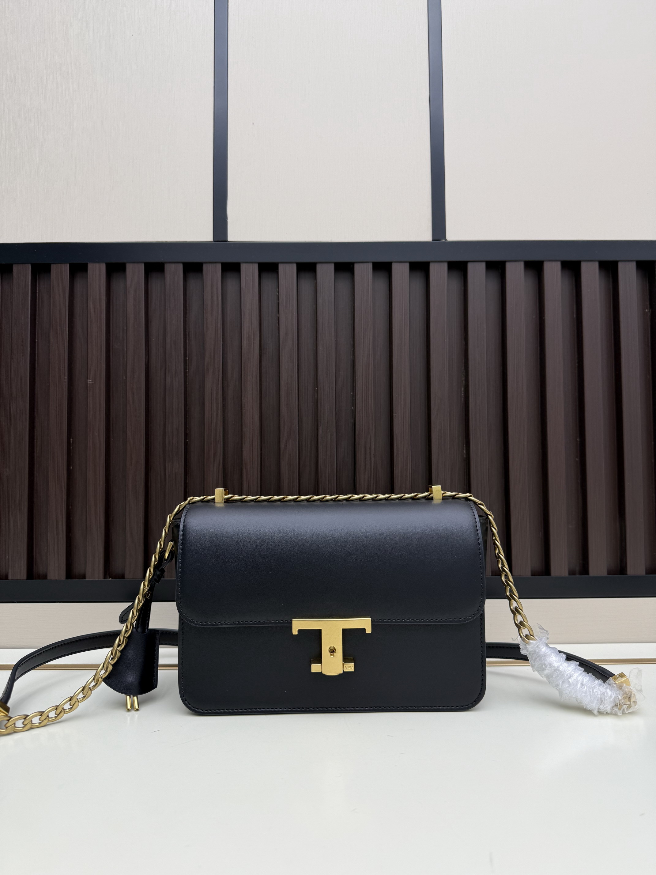 Tods 003855 22x14.5x8cm jj6