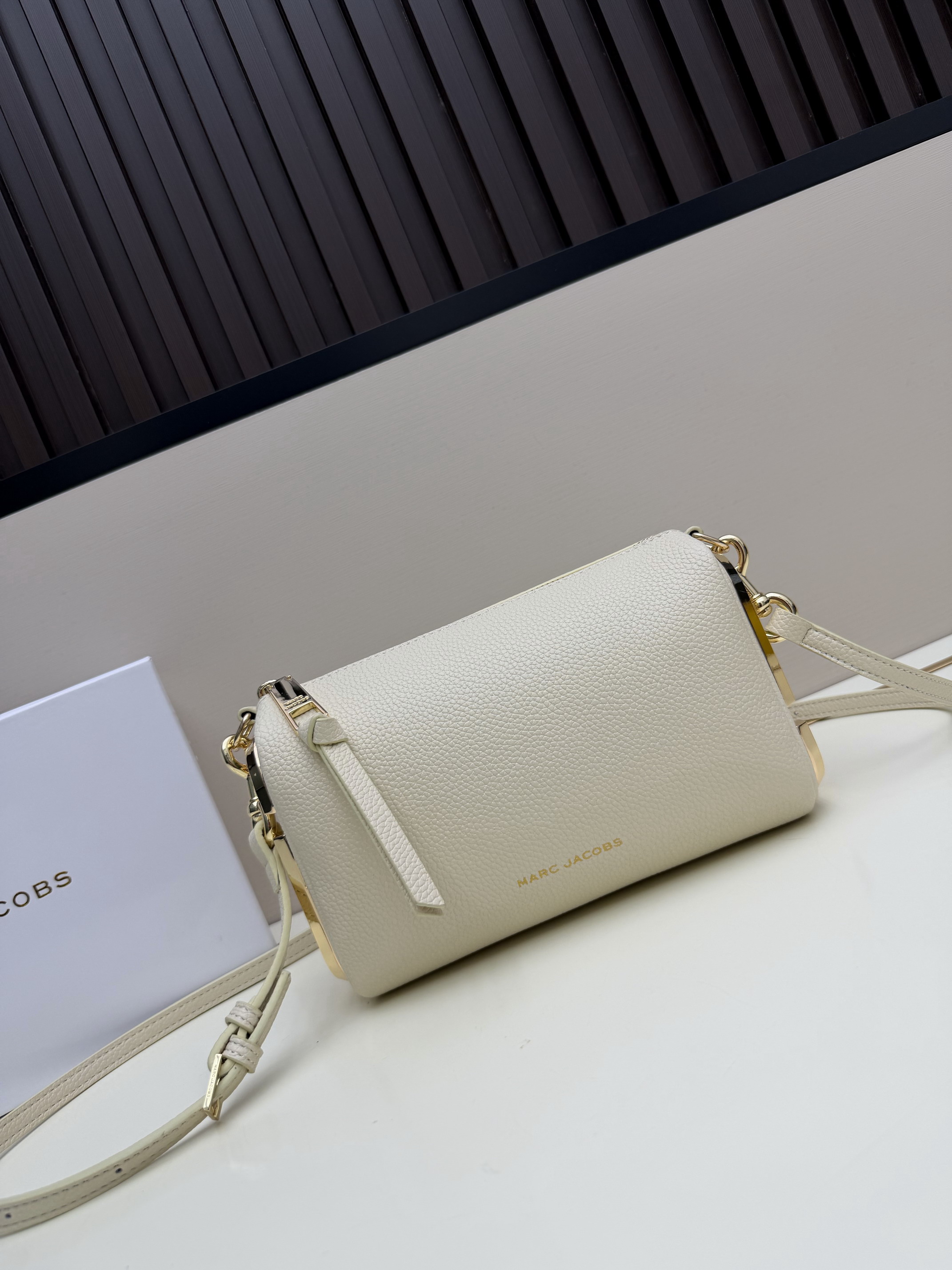 Marc Jacobs 1H8963 22x8.5x15cm jj2