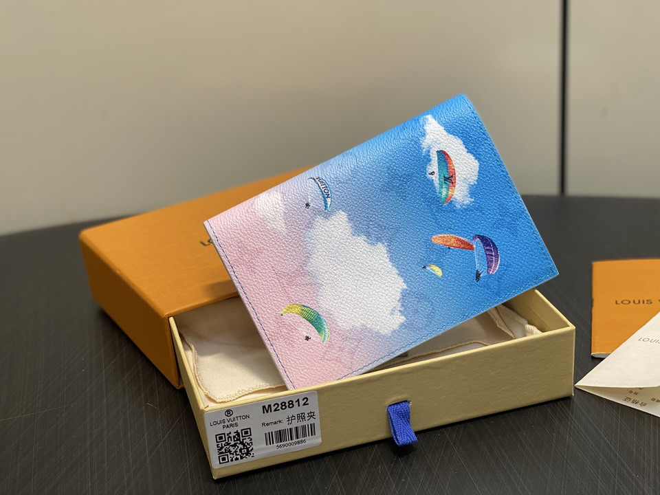Colored M28812 10x14x2.5cm gf