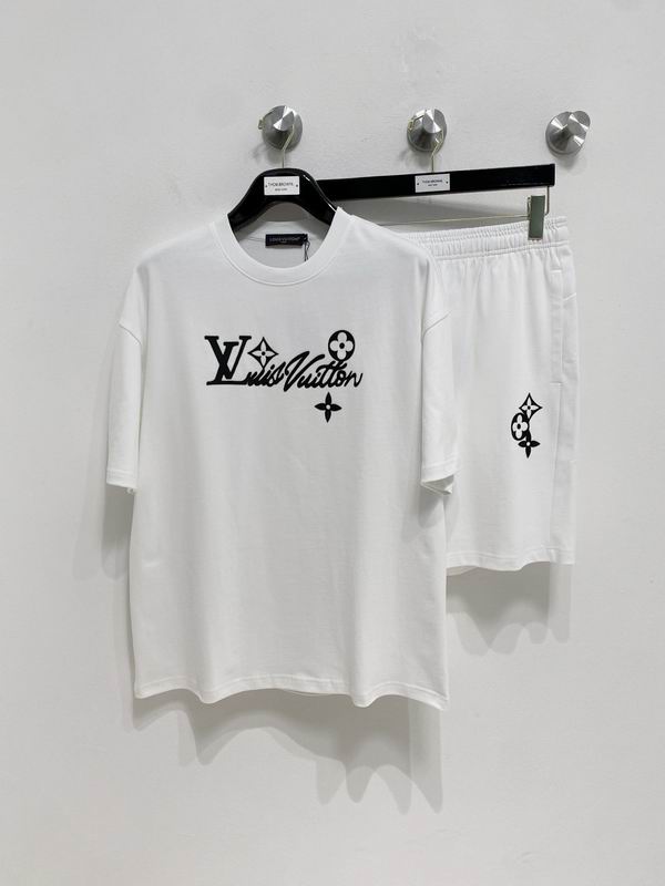 LV 短袖套装 xet 0811