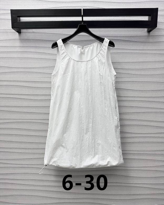 Prada S-XL 79