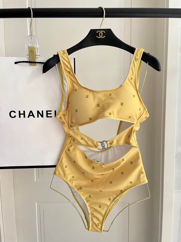 Chanel S-XL 69