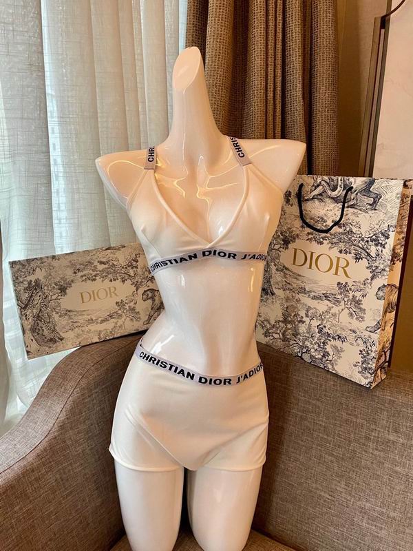 Dior S-XL 242