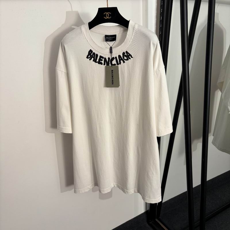 Balenciaga one size 31