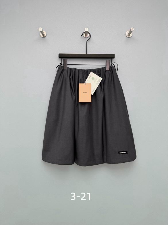 MiuMiu S-XL 153