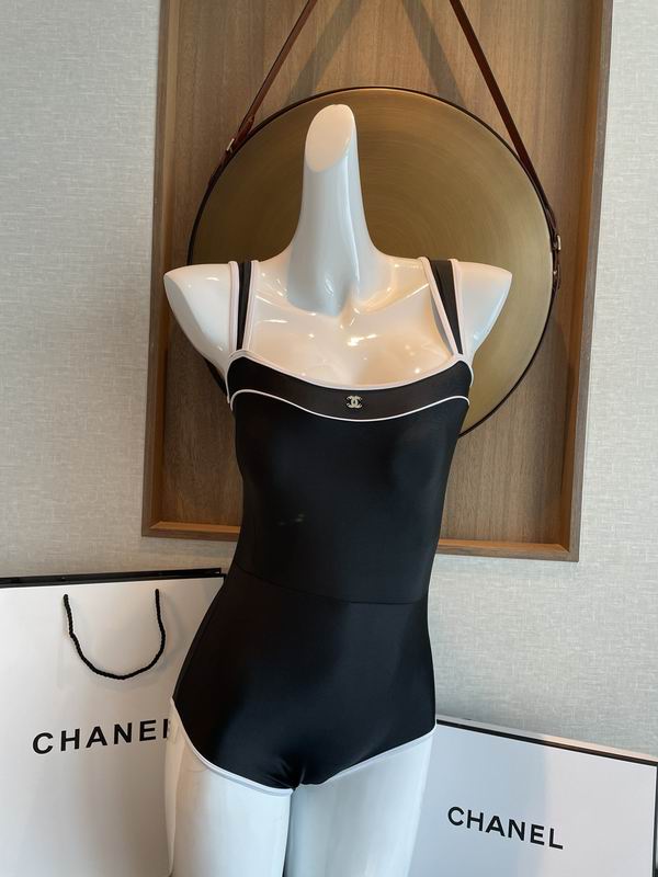 Chanel S-XL 189