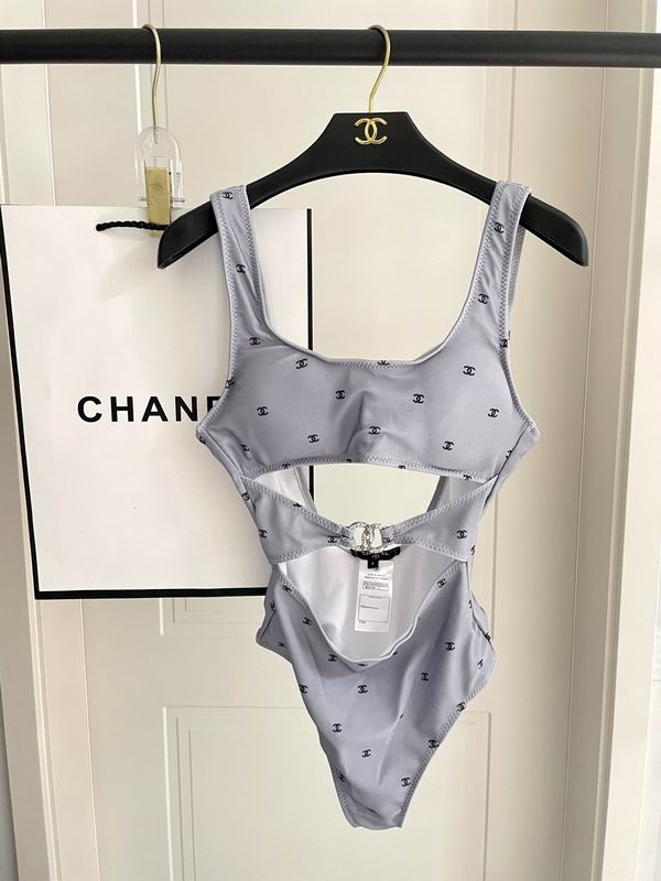 Chanel S-XL 221