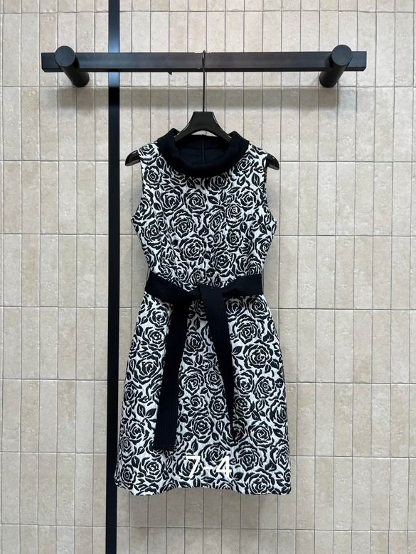 Chanel S-XL 245