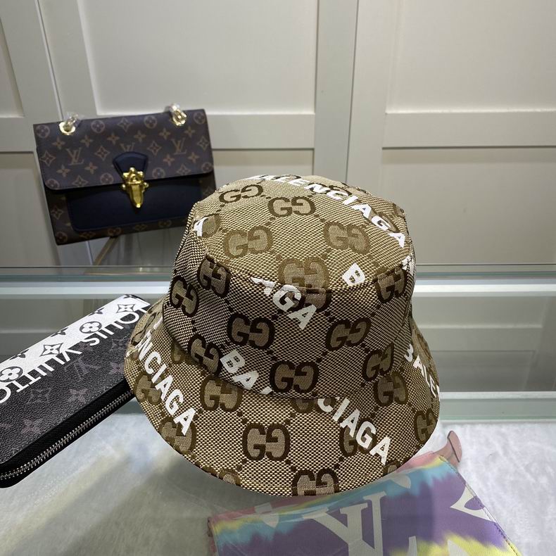 Balenciaga 渔夫帽