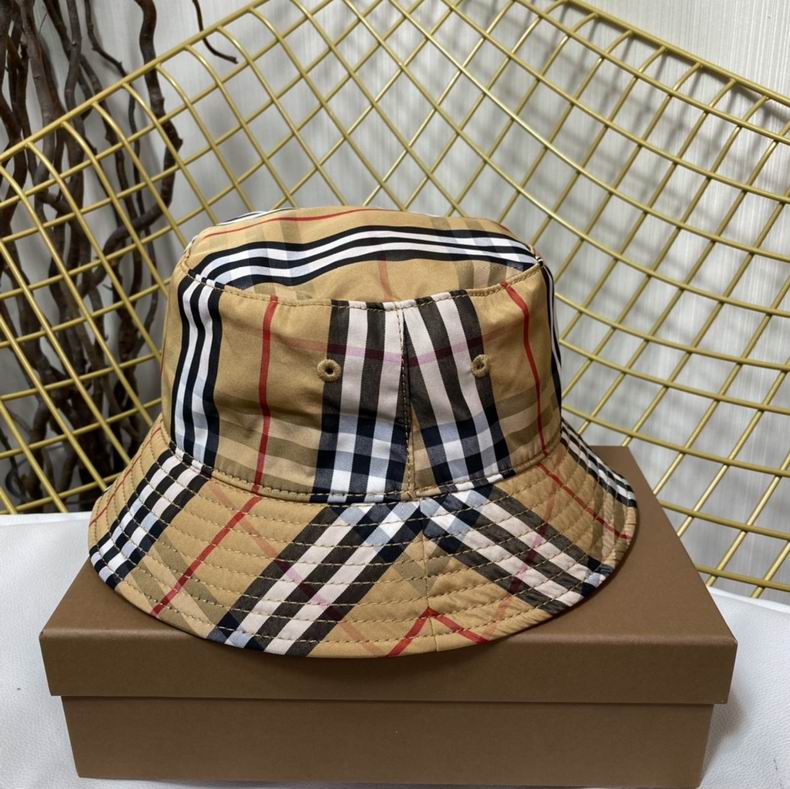 Burberry 渔夫帽